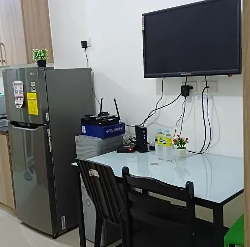 Shore D10 Near Mall Of Asia- Airport Apartment Manila