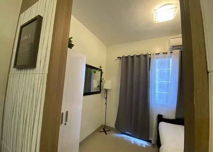 Shore D10 Near Mall Of Asia- Airport Apartment *